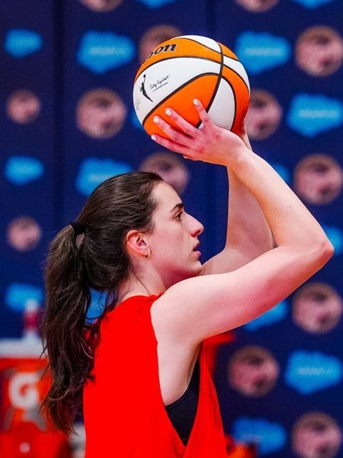 ʚ lee ɞ tweet media