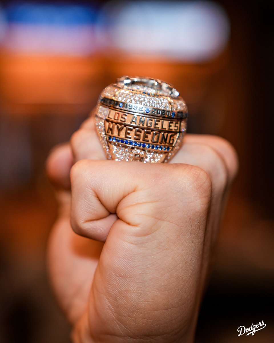 Los Angeles Dodgers tweet media