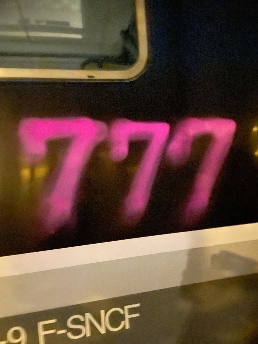 Adelaaaaa tweet media