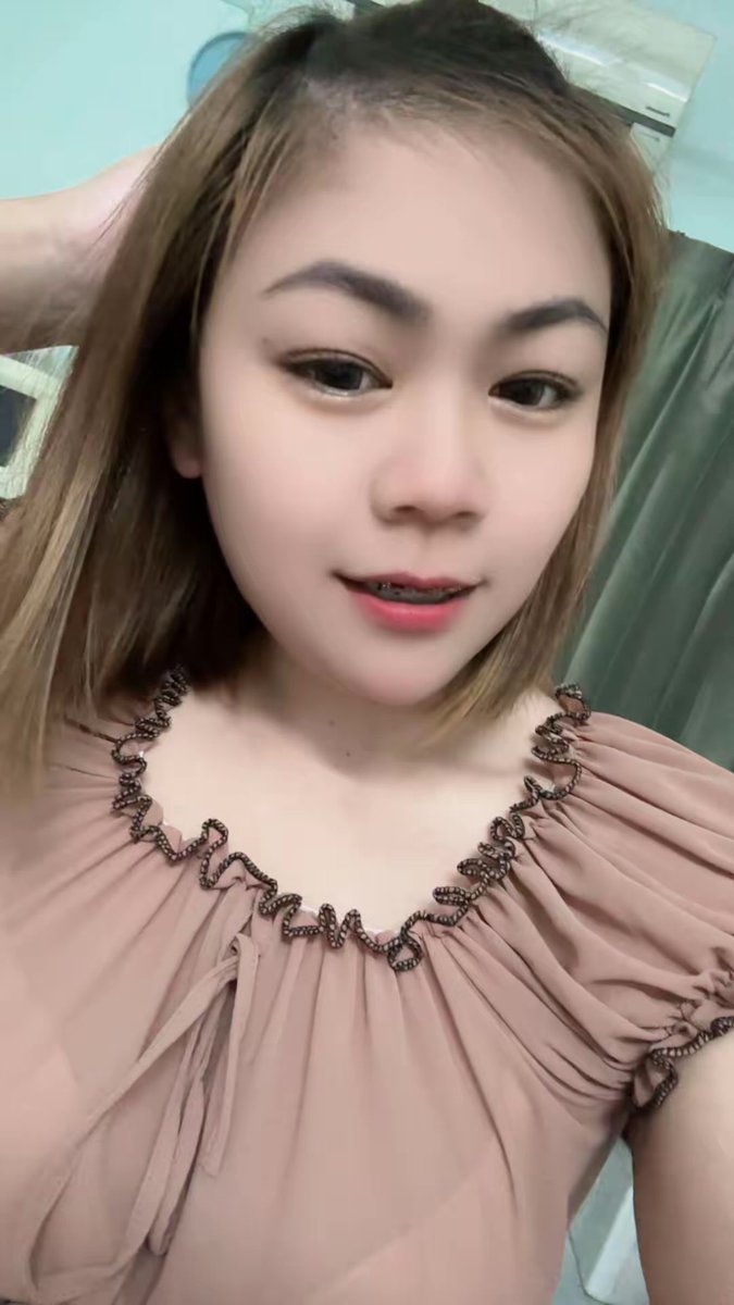 U n k n o w tweet media