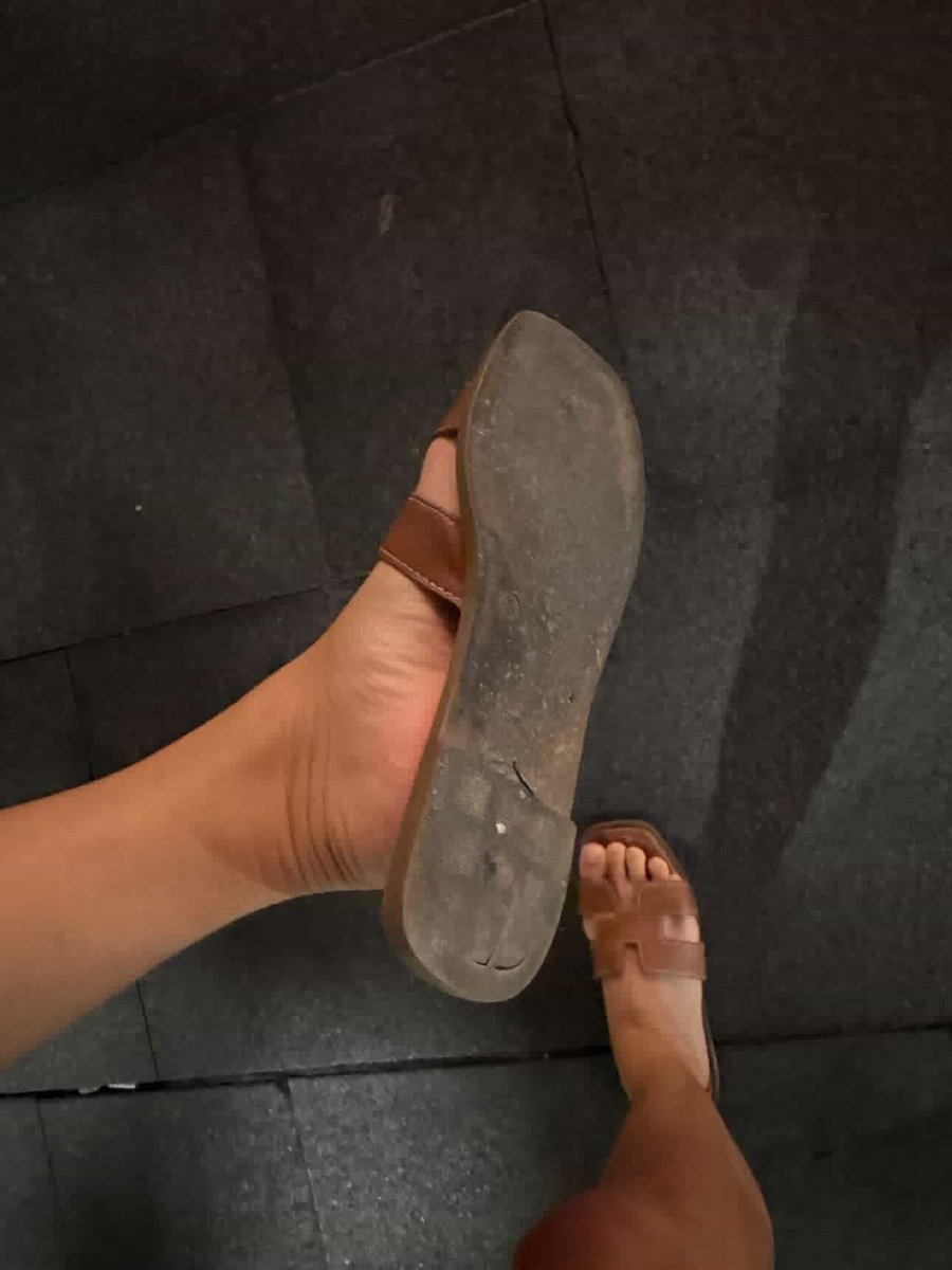 Mean Goddess Anni tweet media