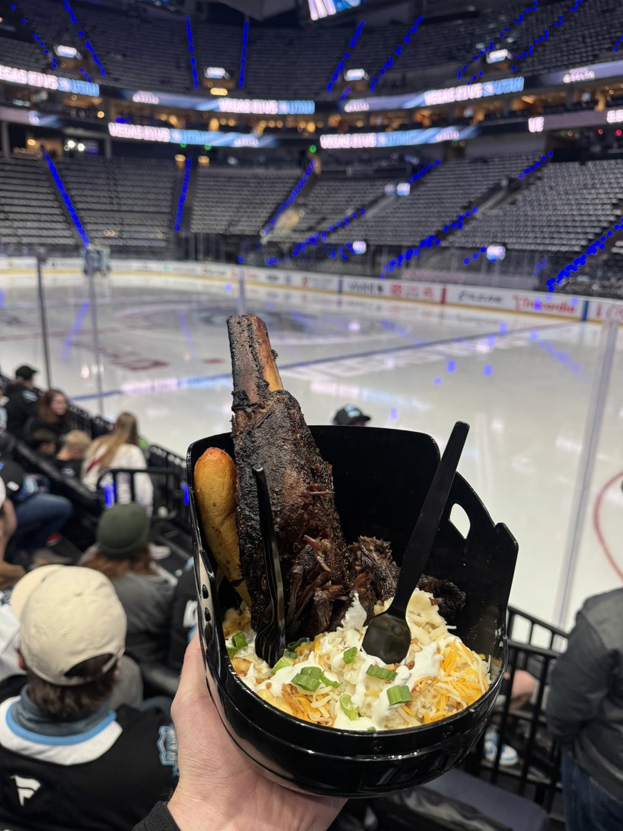 olcott_josh's tweet photo. @utahmammoth @RyanQualtrics @deltacenter 
Can you start handing out to go bags for these feast bowls? I’m trying to wear this helmet at the game but won’t be done eating until tomorrow. https://t.co/RuB4wqo0N8