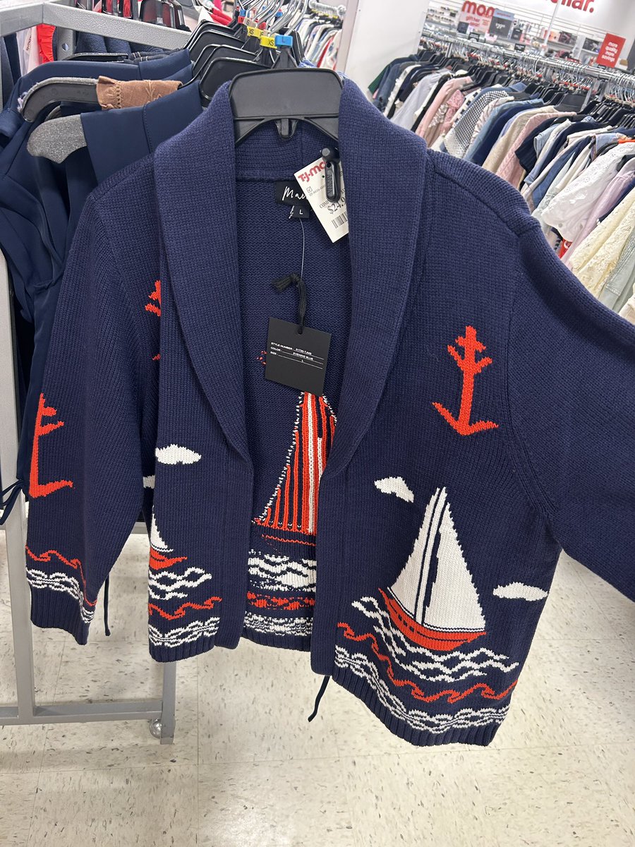 rue 🍎 phm pilled af tweet media