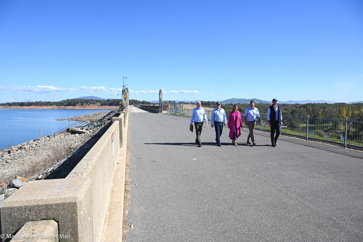 MarkJesser's tweet photo. How is the Coalition's water policy different from #Farrer rivals' plans? @bordermail #auspol https://t.co/VUqsLahRl7 https://t.co/M19nLh35KA
