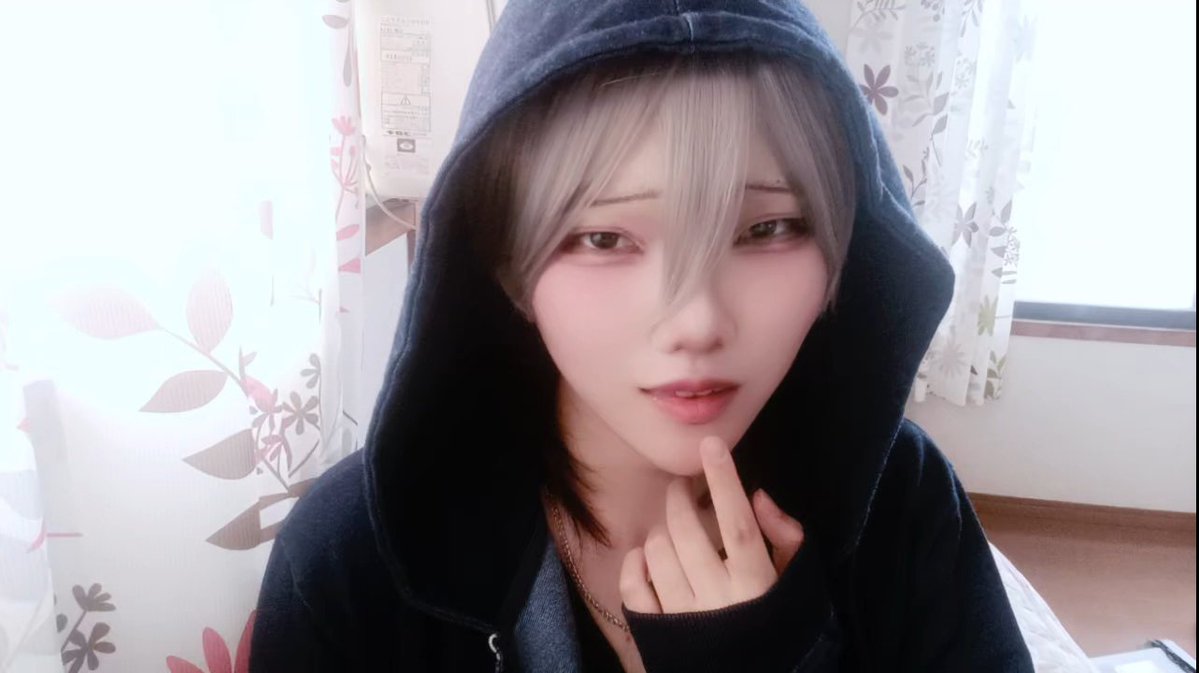 えびてん tweet media