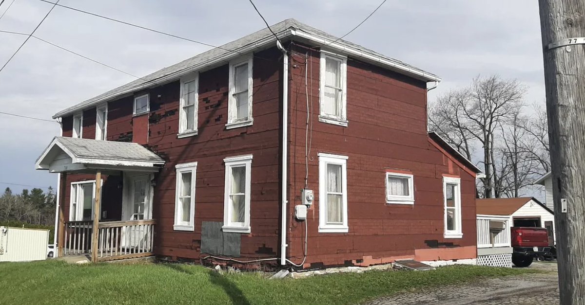 oldhouseunder50's tweet image. Turn-of-the-Century #Pennsylvania #Home – Budget-Friendly at $52K. 
oldhousesunder100k.com/move-in-ready-…