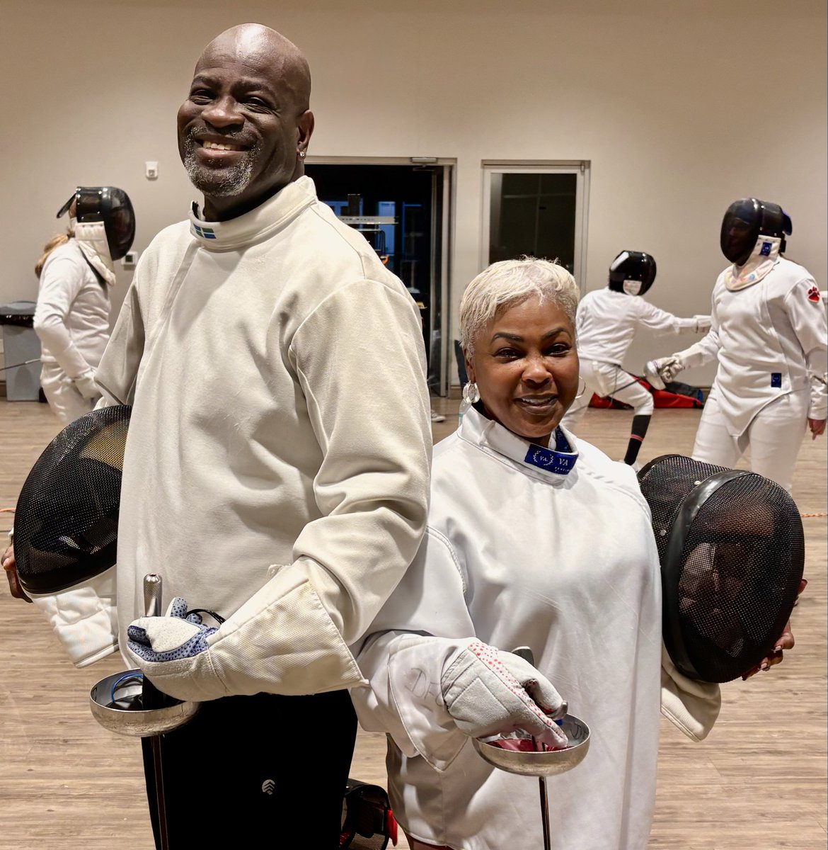 EpeeClubCat's tweet photo. Our DFC coaches enjoyed sharing fencing through a “date night” lesson for new fencing friends 
#usafencing #fencing https://t.co/a227B4y4oL