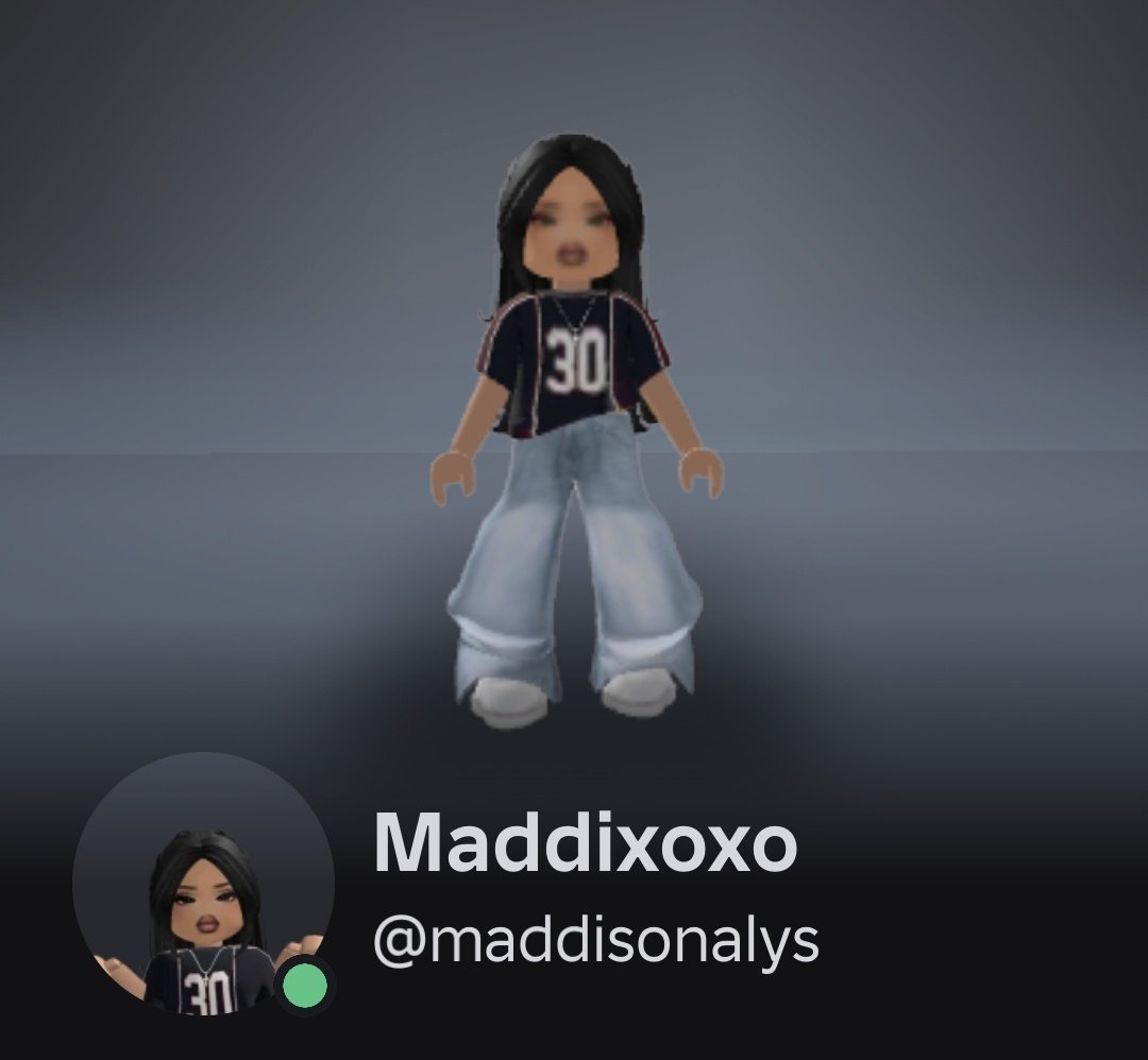 churinturin's tweet image. Yes, I reported them and idc, these are the two weirdos who were doing that shit #roblox #dti #dresstoimpress