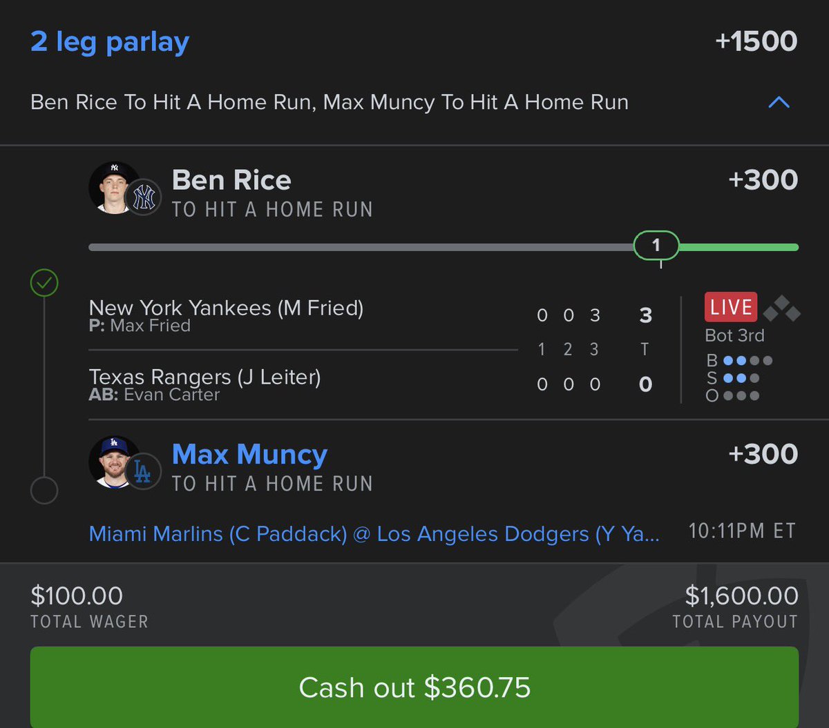 DezLockz tweet media