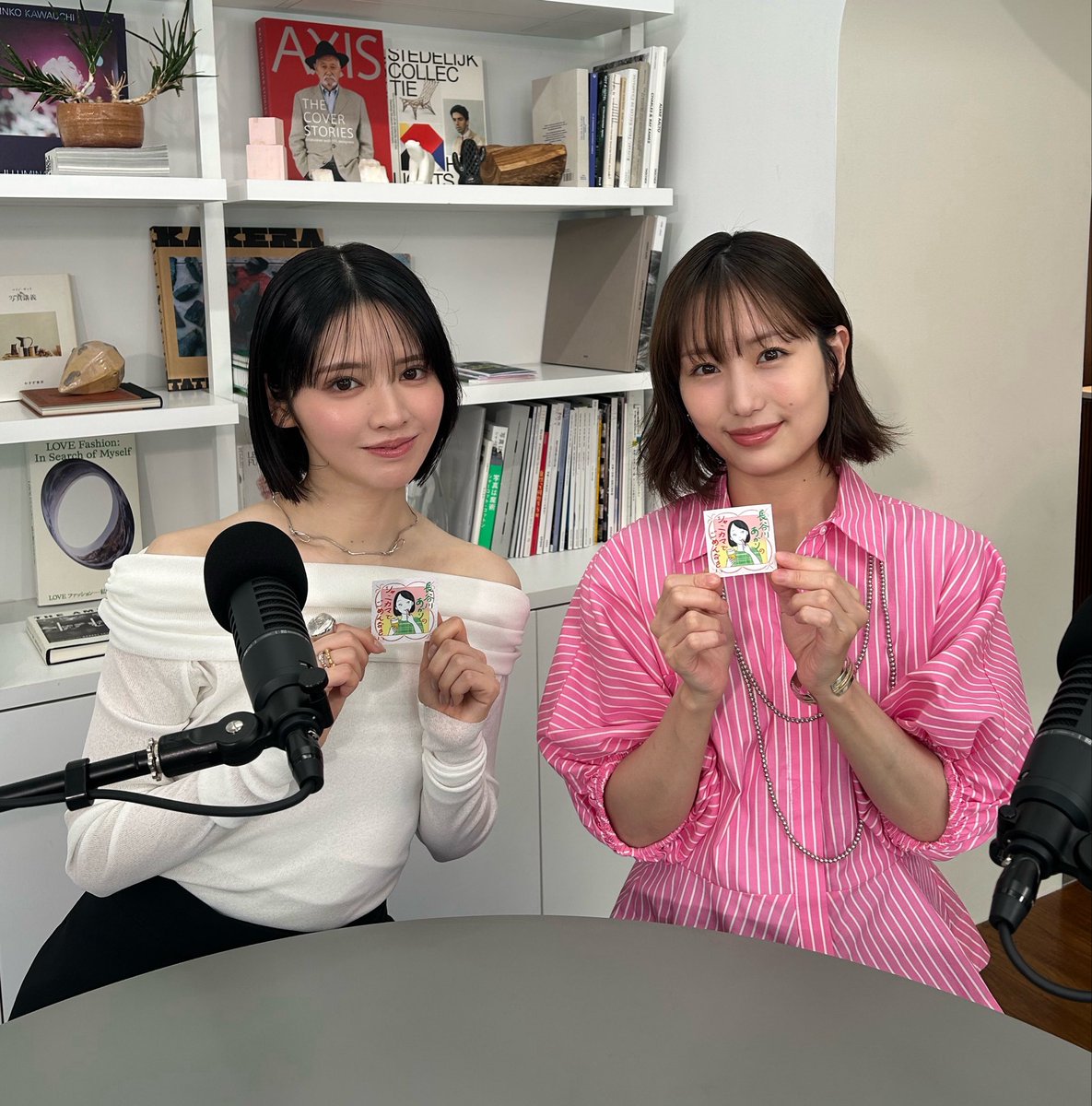 shanikama_vox's tweet photo. #シャニごめ 最新回更新🧡

番組初のゲストとして、FRUITS ZIPPER鎮西寿々歌さんにお越しいただきました🦀

2009年に天才てれびくんにて共演し、17年の付き合いとなる鎮西さんと、パーソナリティのあかりさん、編集ぴらの3人。
いつもの女子会トーク炸裂で、大騒ぎのビデオポッドキャストです💃🏻💨 https://t.co/dTdsWGsSFb