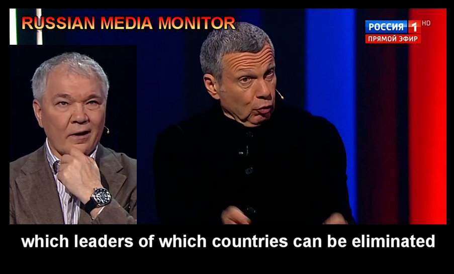 Julia Davis tweet media