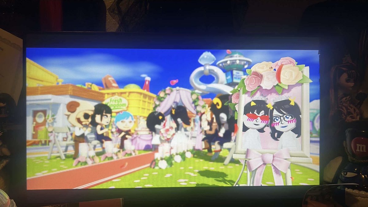 Emmycats1 tweet media