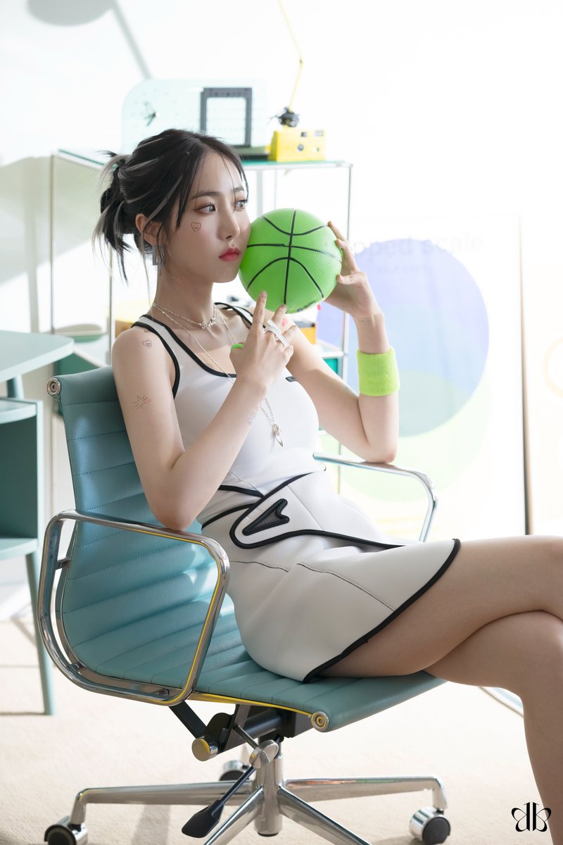 ฅ^•ﻌ•^ฅ | 𝕷𝖆 𝕷𝖆 𝕷𝖔𝖛𝖊 𝕸𝖊 | tweet media