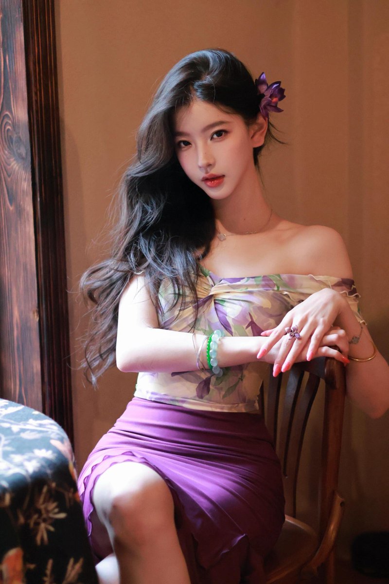 Mercede58275659's tweet photo. 我再说一遍，不要门啊，我要什么门啊，想Luo照直接告诉我，我看到就发了，只是一直发不完啊，不需要你们支持我什么，点个赞留言 678就���了 https://t.co/YfQZV5kfot