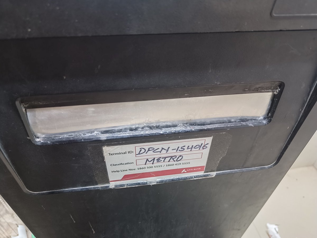 AnaphylactoidK's tweet photo. Dear @AxisBank @AxisBankSupport . Yesterday, i tried to withdraw cash from one of your atms only to find out its been tempered and someone has glued a piece of metal in the cash withdrawal slot. But on informing, you support team said there's nothing they could do about it. Wow! https://t.co/6s8khWK8Ks