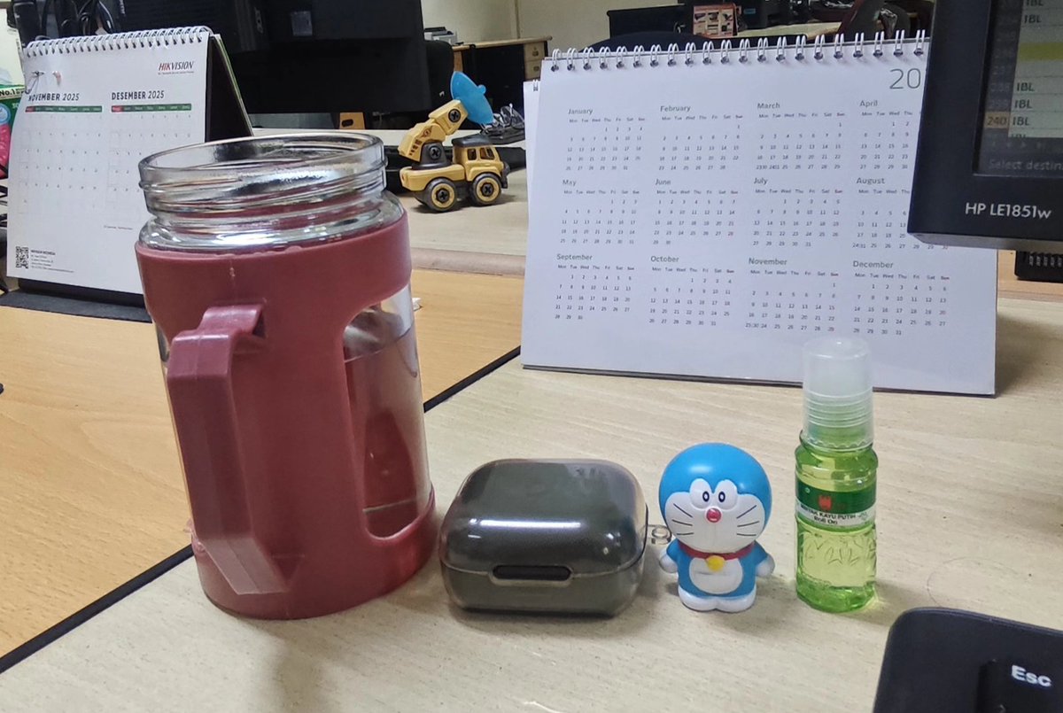 Selamat pagi Dunia...
Jangan lupa minum air putih secukupnya ✨