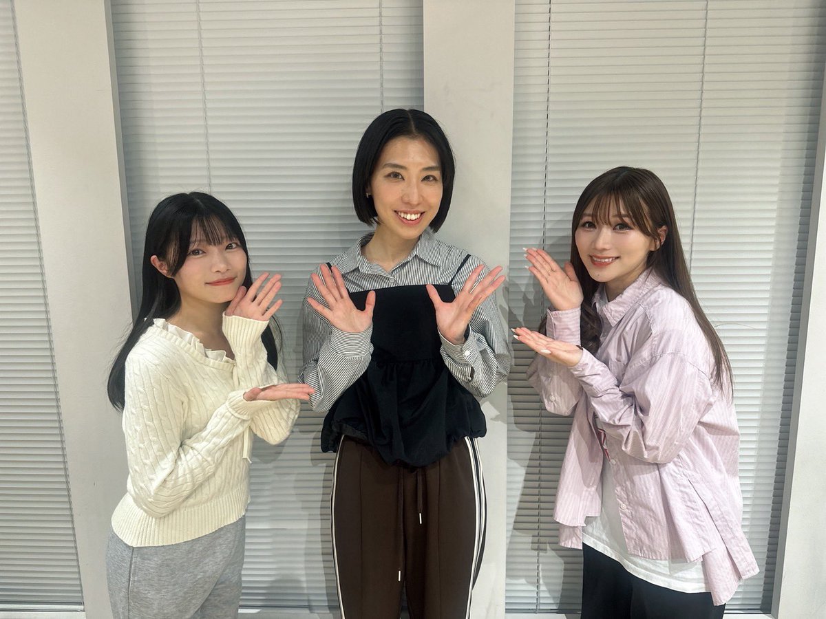 SG6_HINATA_avex's tweet photo. 昨日のソロライブリハ🙌🏻

Asucahさんとのリハーサルでした😊
優しく沢山サポートしてくださってます！
本番も楽しみですっ！！

そしてかなさん！
2人で歌える機会も最後かもしれないので気合い入れて楽しみたいです💭❤️‍🔥

迷ってる方まだ間に合いますっ！！
30日ぜひ来てください！！ https://t.co/P5x8cFOWWC