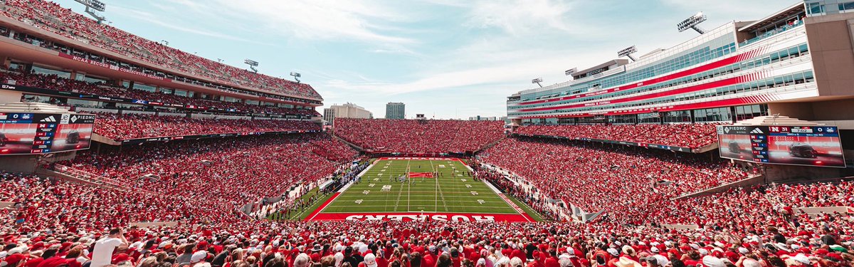 DalenPowell's tweet image. #AGTG After a great conversation with @s_kwilli32 I am blessed to receive an offer from @HuskerFootball @MikeRoach247 @samspiegs @RecruitLouisian #GBR🌽