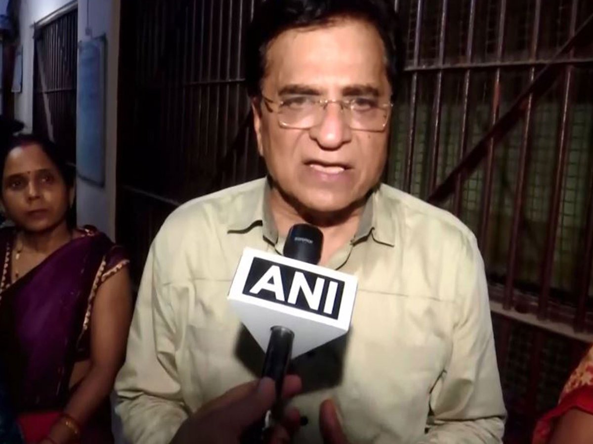 ani_digital's tweet image. Ghatkopar outrage: BJP's Kirit Somaiya protests after alleged sexual assault of 2 minors; Demands suspension of "negligent" Police
Read @ANI Story | aninews.in/news/national/…
#kirtisomaiya #protest #ghatkopar