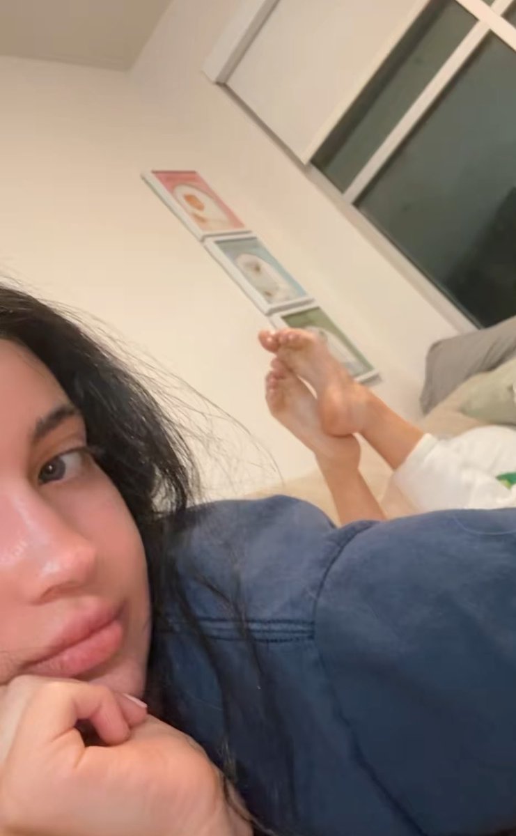 queensusanx's tweet photo. vid replies rn 🦮🦮🦮🦮 https://t.co/q0jaY9i7zv