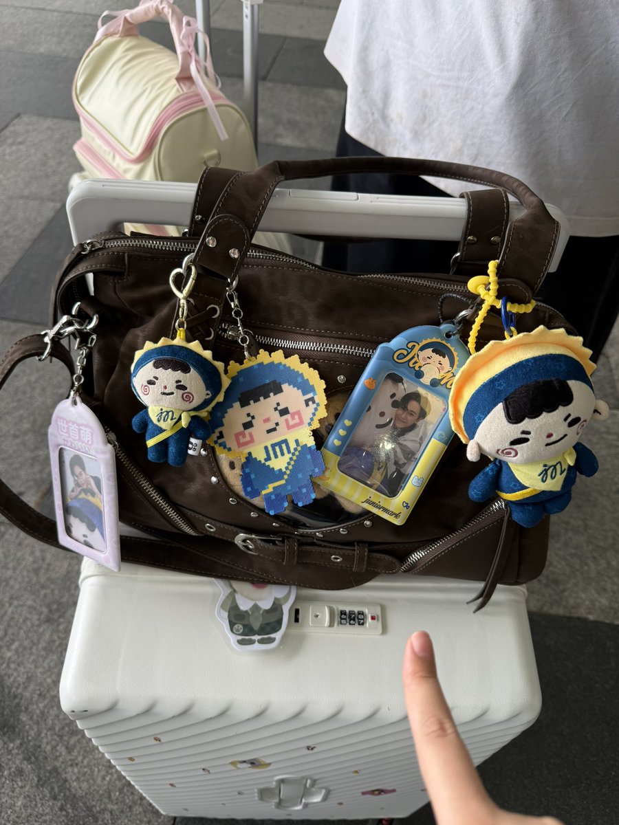 ppoocen's tweet image. เด็กบ้านใคร น้องบ้านใครเนี่ย~ 🥹💗
#juniormark #junior #mark