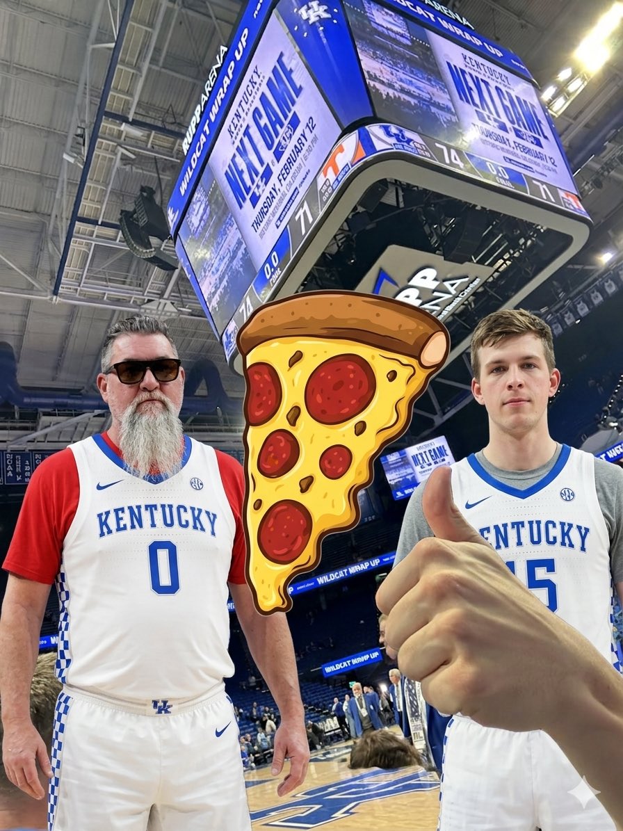 msak790's tweet photo. @ClintDarden @MattSakR2NG @CBeasmoreSports Calling Donatos Pizza! https://t.co/0SadMBU0pM