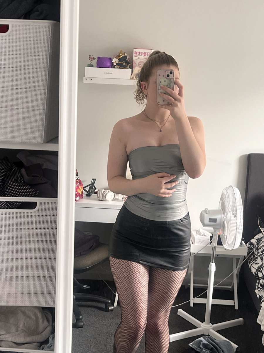 evie 💐 florescence tweet media