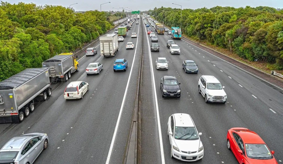 autofilenz's tweet image. Transport ‘barriers’ action: Coalition looking to “refine” vehicle regulations to ease fuel-crisis burdens. 
#transport #regulations #government #vehicles #fuel #ministeroftransport #ministerofregulatino #emissions #licence #utes #heavyvehicles #carnews
buff.ly/ZSa59XW