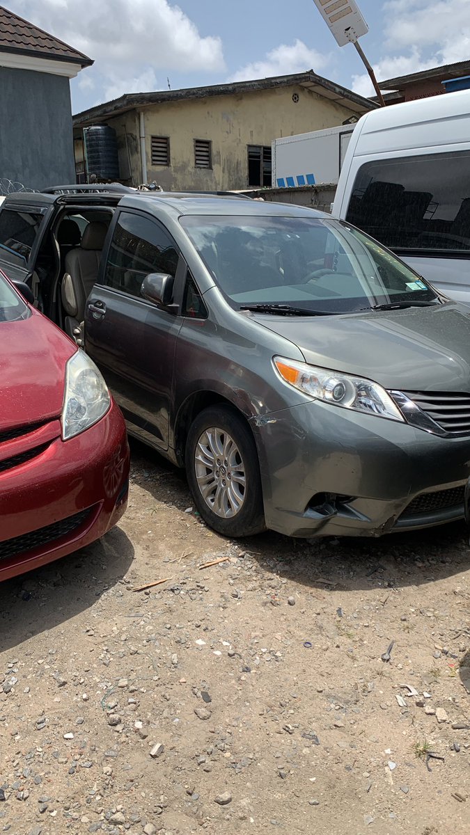 Emekaoflegos's tweet image. Good Deal(NCDGROUP)

2012 Foreign Used Toyota Sienna XLE

 ..Clean 
..No Fault
..Thumbstart 
..Reverse Camera
..DVD  Player
..Duty Paid
..Performance 💯 

🅿️16.5M($11K)

Location::Lagos State

 090-4615-8986 070-7149-0477

 Nationwide Delivery 🚚 ✈️. #ncd #2012siennaXLE #hello