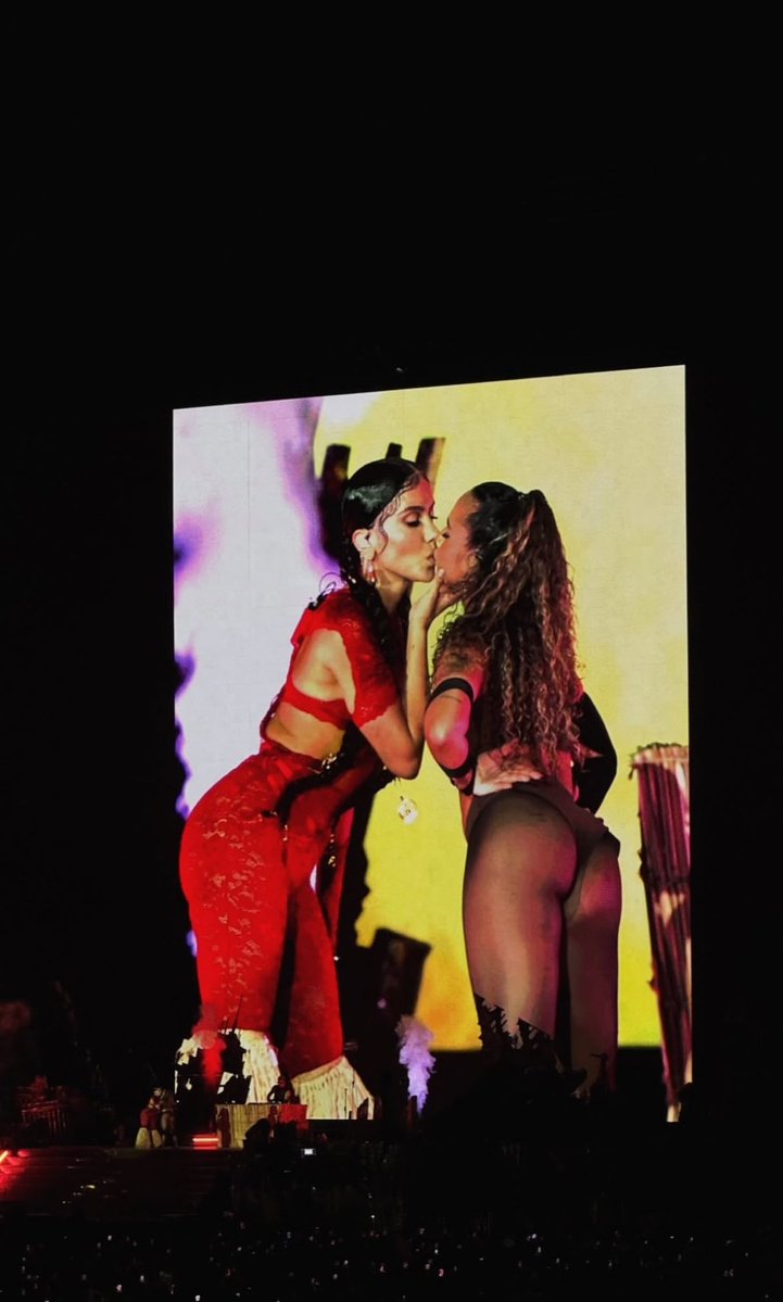 tami ᕦʕ •ᴥ•ʔᕤ tweet media