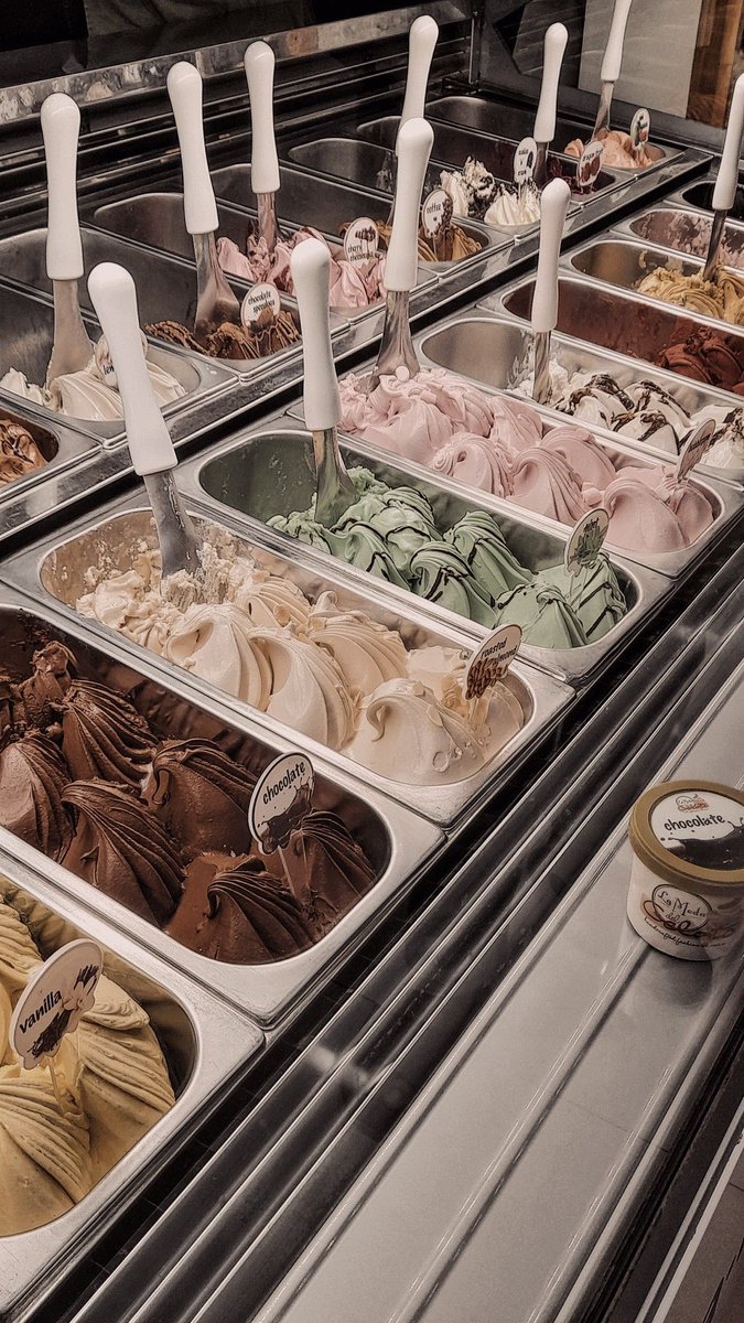 Skittles tweet media