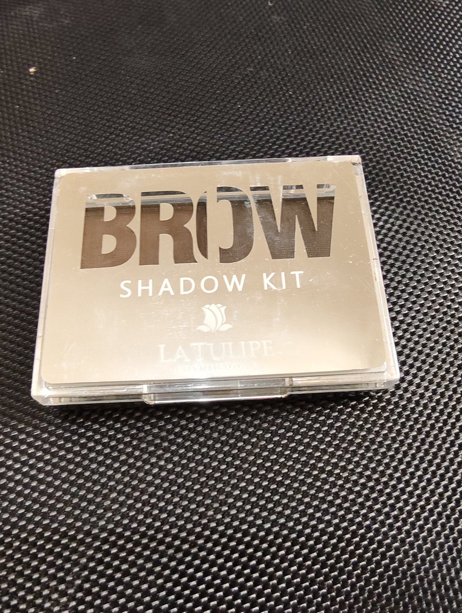 matthiasview's tweet photo. WTS
La Tulipe Brow Shadow Kit baru beli bulan kemarin
Baru dipakai 2-3 x ternyata gabisa pakainya, jual murah 55k bisa oren ya.

https://t.co/abJsGIAuwK https://t.co/taaY444wb9