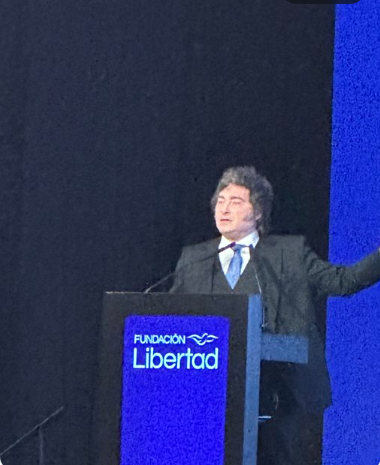 Un Dólar tweet media