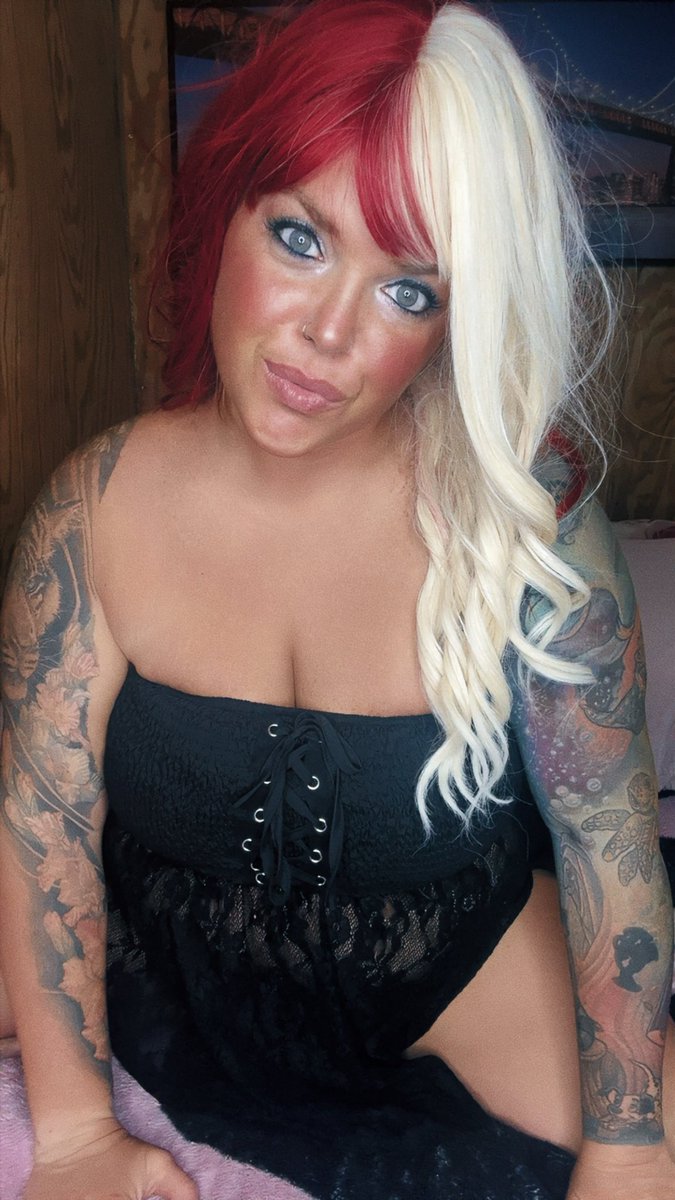 KoKo Cakes tweet media