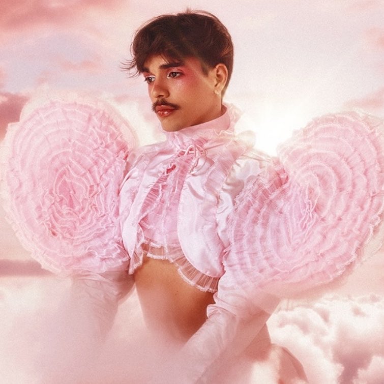 UpdateCharts tweet media