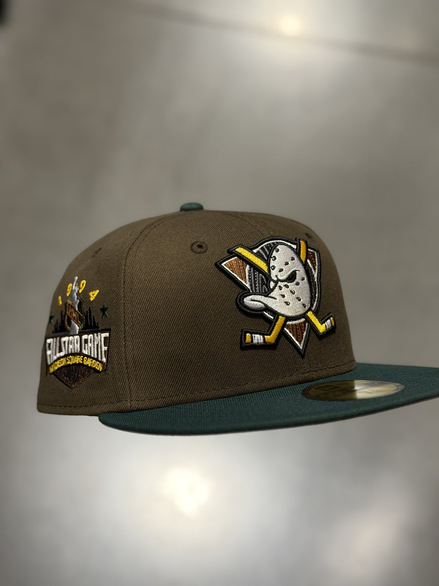HAT CLUB tweet media