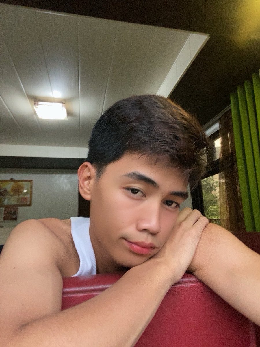 jamessid_'s tweet photo. still a baby https://t.co/v3XY1XQdrx