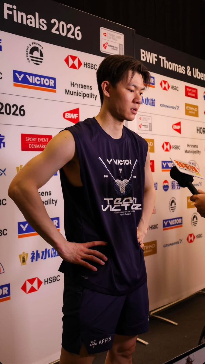 yiii_122 tweet media