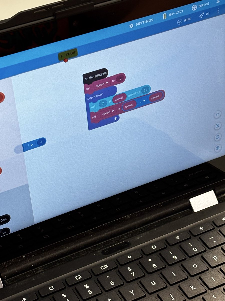 jaimehansendvu1's tweet image. Spiraling into innovation in the Makerspace! 🌀🤖

4th graders coded @Sphero Bolts today—choosing their own path from coding to robotic attachment builds. The creativity and problem-solving? Next level. Pure ingenuity on display! #STEM #Makerspace #FutureReady @DVUSD