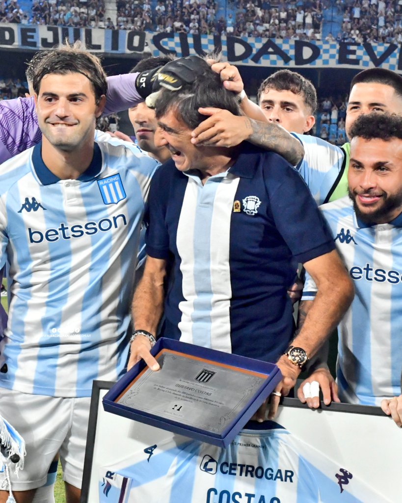 LeandroAdonio's tweet image. ¿QUÉ NECESITA #RACING PARA CLASIFICAR? 🤔

👉 Ganarle a #Huracán.

Ni más ni menos.