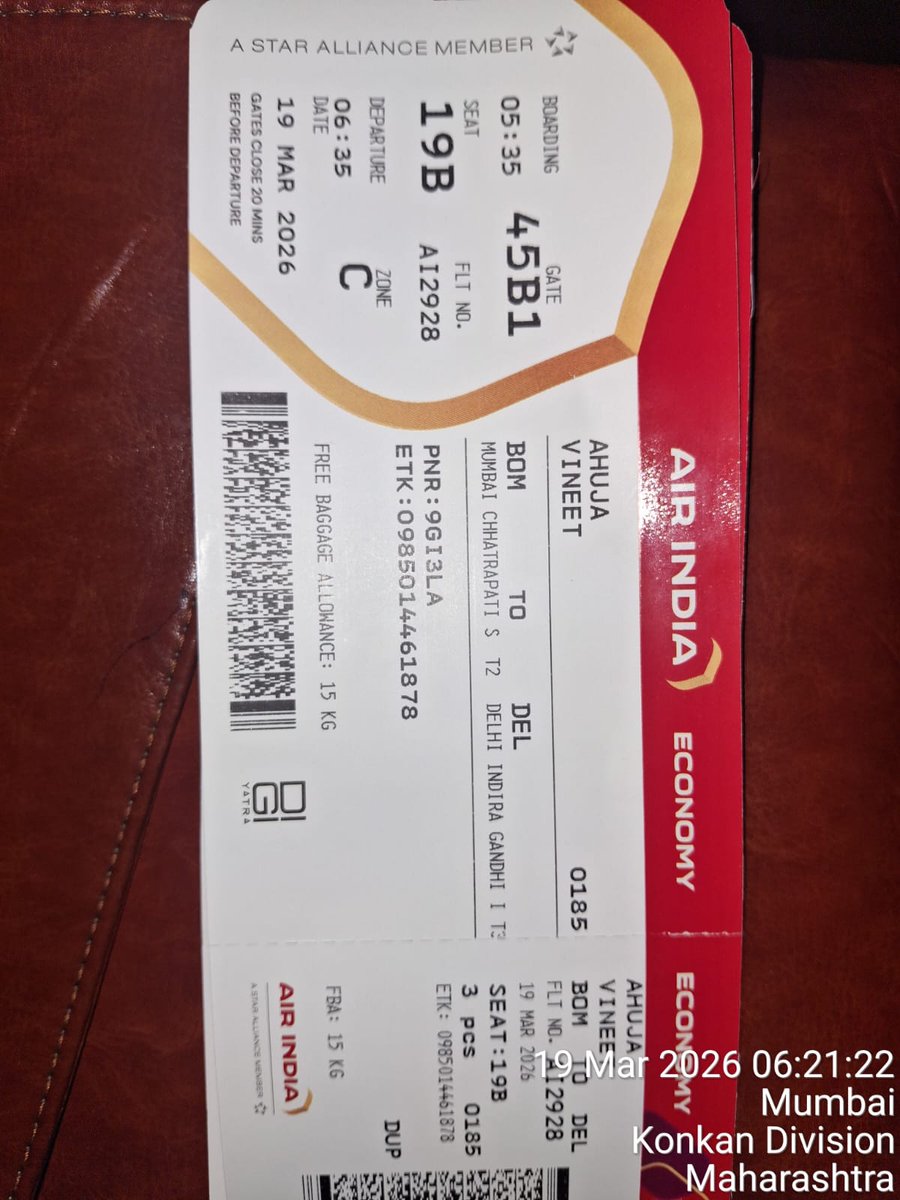 𝐍𝐈𝐊𝐇𝐈𝐋 𝐊𝐇𝐎𝐒𝐋𝐀 tweet media