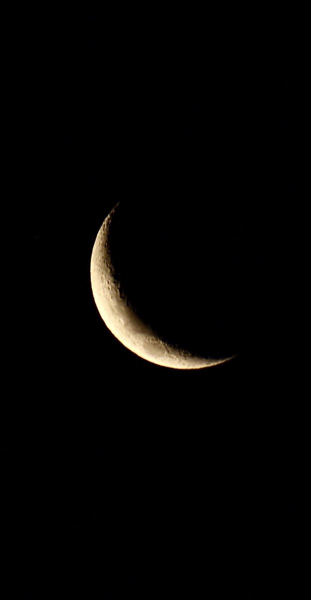 alejoarc1's tweet image. la #luna hoy, desde #antofagasta
 camino a la luna llena