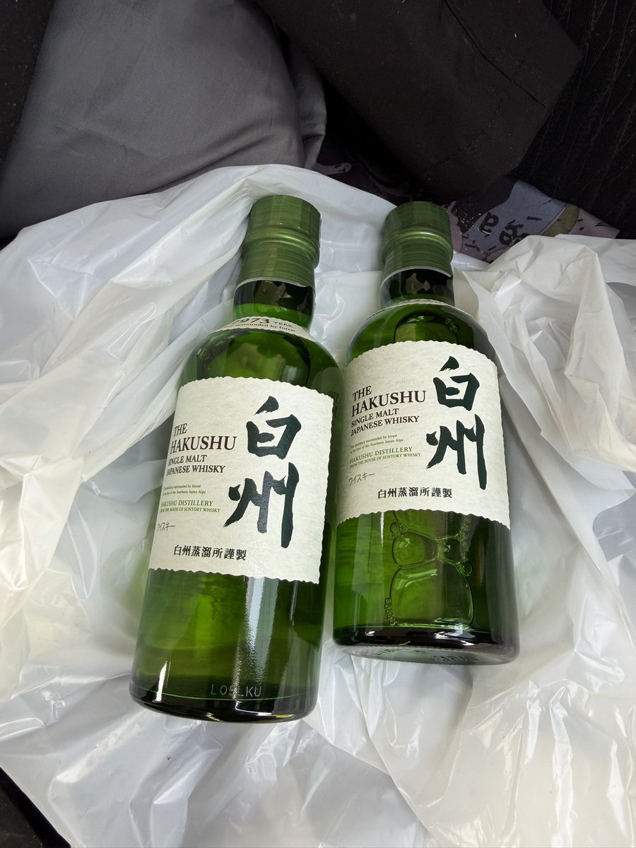 白州2本 サントリー 白州NVと白州12年に富士の神(ジン)2本の全4本セット | 山梨
