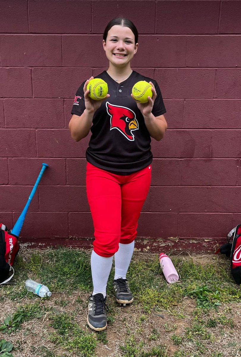 JordynAbner19's tweet photo. @GrcSoftball is now 22-2 and ranked 9th! Lets go! Rolling stats: 554 avg, 1.108 slg. 41 hits, 18 1b. 13 2b. 2 3b. 8 hr and 47 rbi's.  Pitching: 24 innings, 28 k's, 1.45 era, .151 baa. Fielding: tc 47, 21 po and .957 fpct. Here is hr 7💣 and 8 💣from tonight's game. https://t.co/Rj2Tr5DhJq