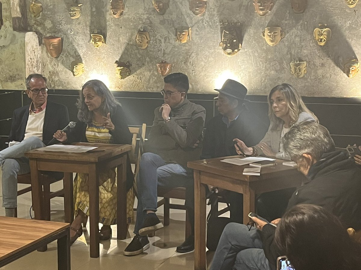 LaHistoria tweet media