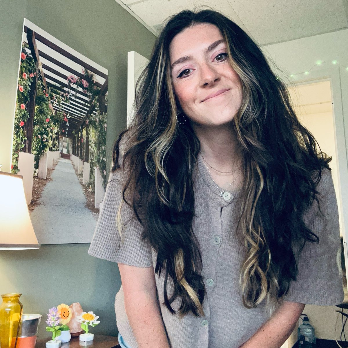 mkendra_'s tweet photo. damn, I really went and had a kid and became a mom

crazy

—anyways! https://t.co/Qug3mktpVe