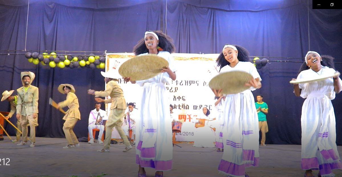 wollo_of's tweet photo. https://t.co/Wq2dF8sWfL
የወሎ ባህልና ኪነ ጥበብ
በወሎ ባህል አምባ ላይ
በኪነ ጥበብ ፈርጦቹ
#17ኛው የደቡብ ወሎ ዞን ባህልና ኪነ ጥበብ ፌስቲቫል
#ከታህሳስ 22–24 /2018 ዓ.ም
ⓒ ደቡብ ወሎን ይጎብኙ
ደቡብ ወሎ ዞን ባህል፣ ቱሪዝምና ስፖርት መምሪያ https://t.co/US543N9Pf3