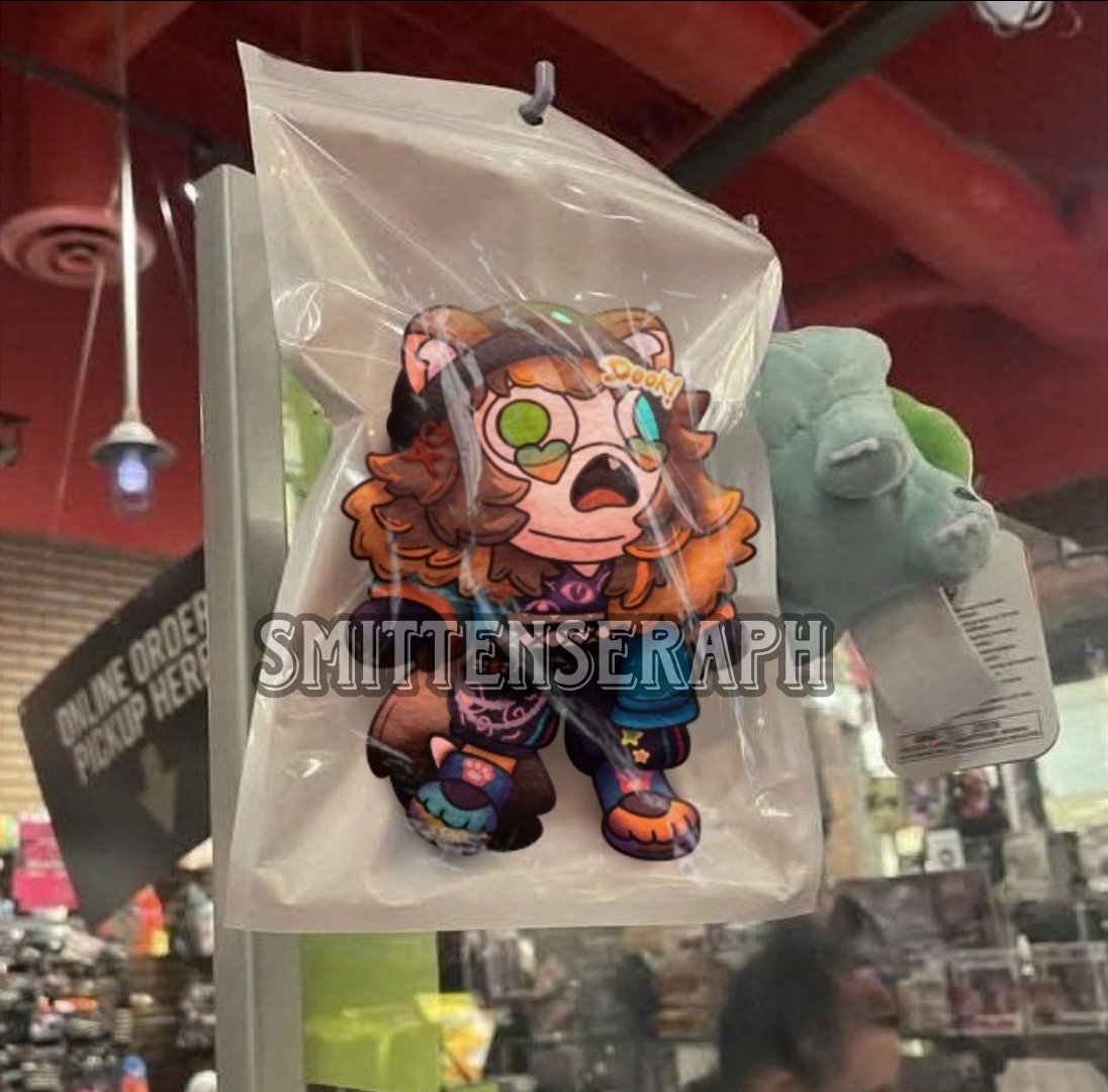 HERE IS IT!! IM ONLY OPENING 5 SLOTS AT A TIME SO GET ONE FAST! 
I'll do my best to get each done fast! 
Look at the stinky @/Smittenseraph trapped! Someone free them!!!