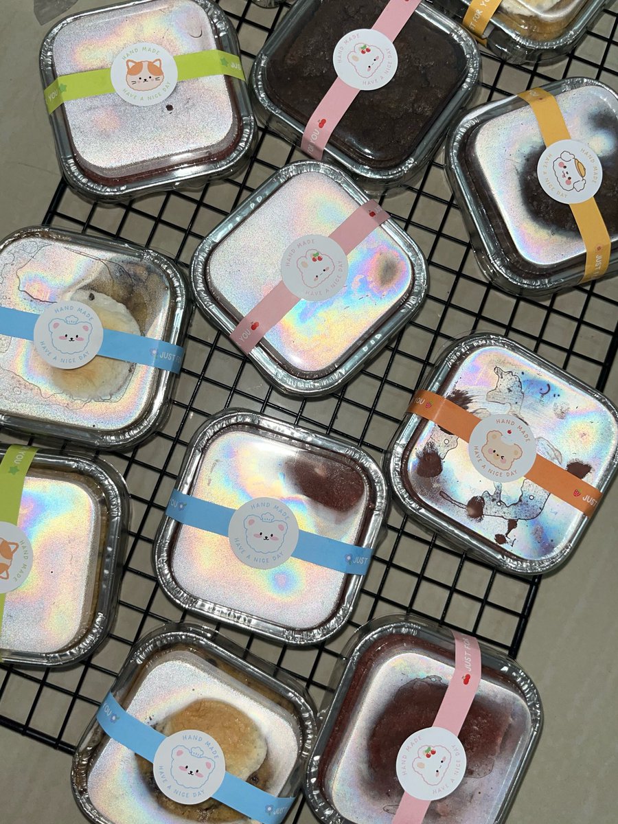 shofii | soft cookies & fudgy brownies solo tweet media