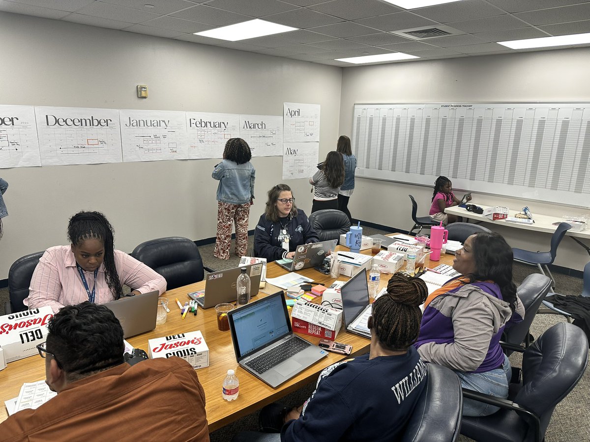 Dr_BWatson's tweet image. This afternoon, we kicked off planning for the 2026–2027 school year during our School Calendar Planning Meeting. Grateful for the collaboration and attention to detail! This is what excellence looks like! @LJHMustangs #Leadership #Teamwork #Excellence